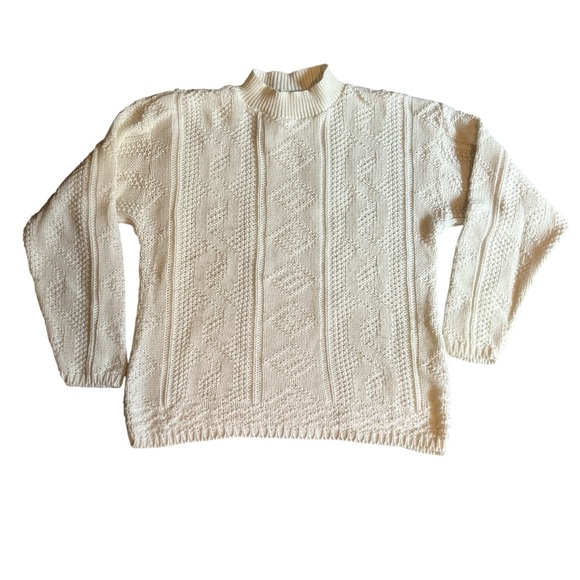 Bobbie Brooks Textured White Turtleneck Sweater - Picture 1 of 4